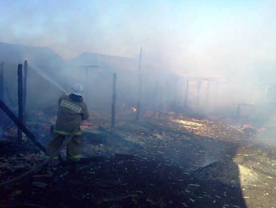 Пожар в Бобровском районе